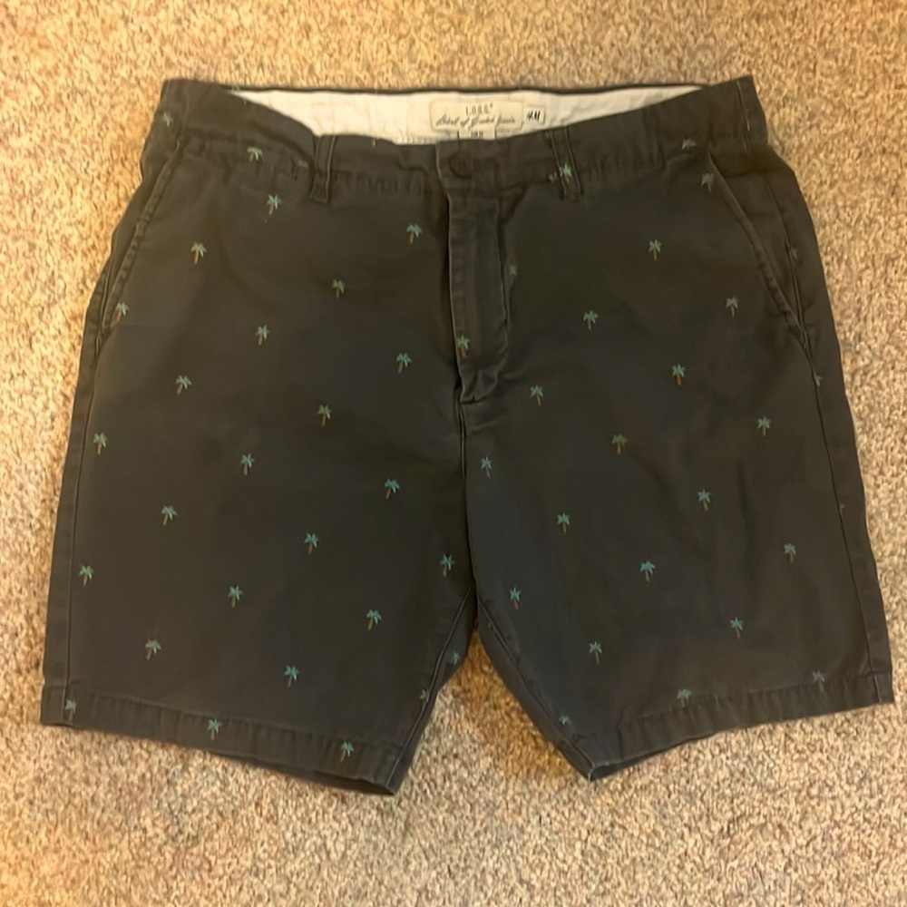 H&M L.O.G.G. Navy Blue with Palm Tree Chino Shorts.  Size 34